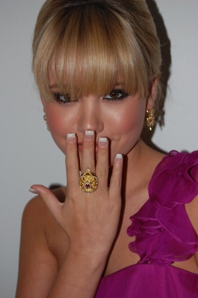 Look at the Ring!